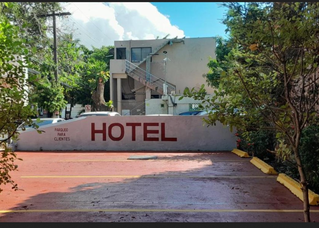 Hotel Plaza Kavia Gazcue Santo Domingo Parking